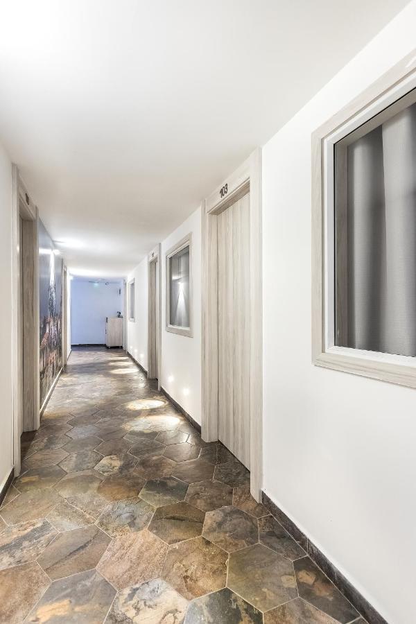 מדיין Hotel Simon מראה חיצוני תמונה